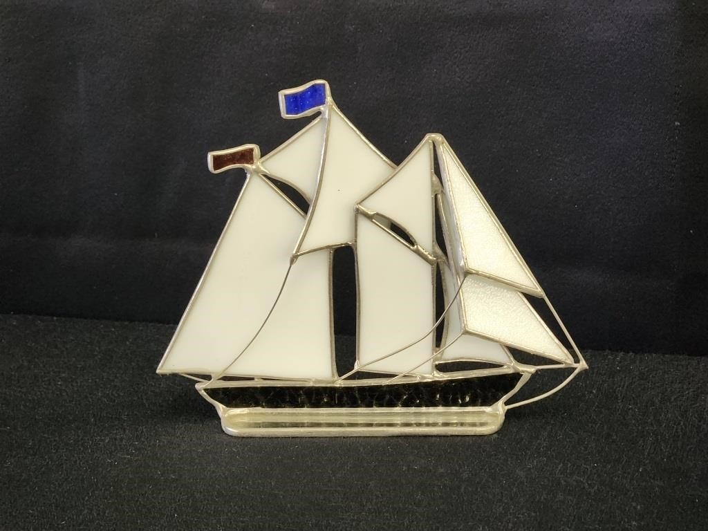 STAINED GLASS SAILBOAT