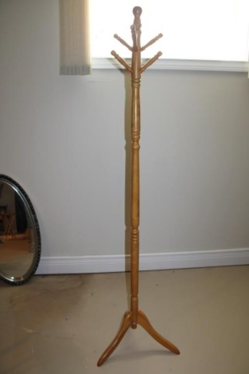 Wooden Coat Rack 72H