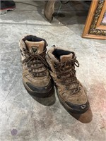 mens redhead hiking boots size 10