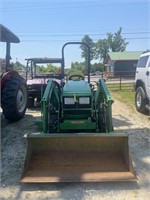 4657: JOHN DEERE 410 H52 YARD TRACTOR