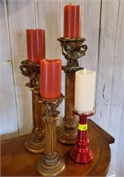 GROUP OF CANDLE HOLDER DECOR