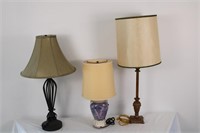 TRIO OF LAMPS WITH SHADES