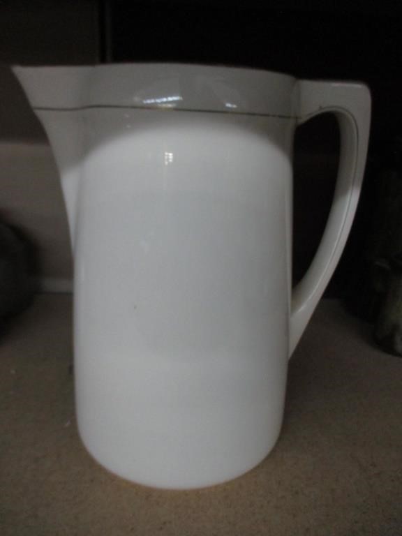 Vintage Villeroy & Bock Large white Water Pitcher