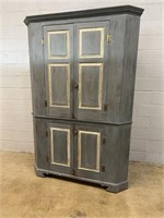 Reproduction 2-part Corner Cupboard