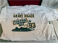 2XL GILBERT BROWN AUTOGRAPHED T-SHIRT