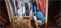 Contents of flatware drawer
