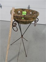 Decorative planter with iron stand; matches 905