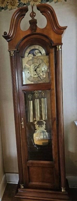 Howard Miller Grandfather Clock 82” x 21” x 11”