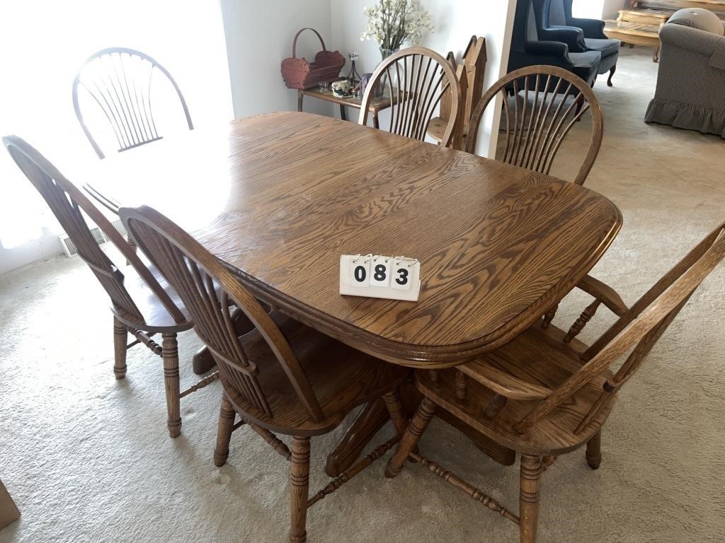 Oak Table, 6 chairs