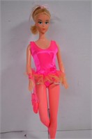 1976 Ballerina Barbie Doll & Outfit #1787 "Prima