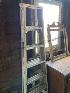 6 ft fiberglass ladder