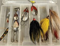 Case of Lures Eagle Claw, GM Skinner