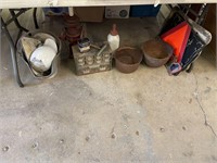PRIMITIVE AND IRON PANS