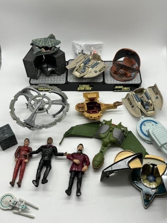 Huge Collection Vintage Star Trek Figures & Ships