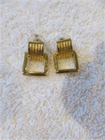 GIVENCHY EARRINGS 1"