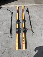 K2 244 USA skis with Salomon s727 bindings and