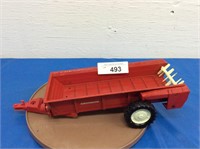 Ertl IH Manure Spreader Stk #492, no box, 1/16