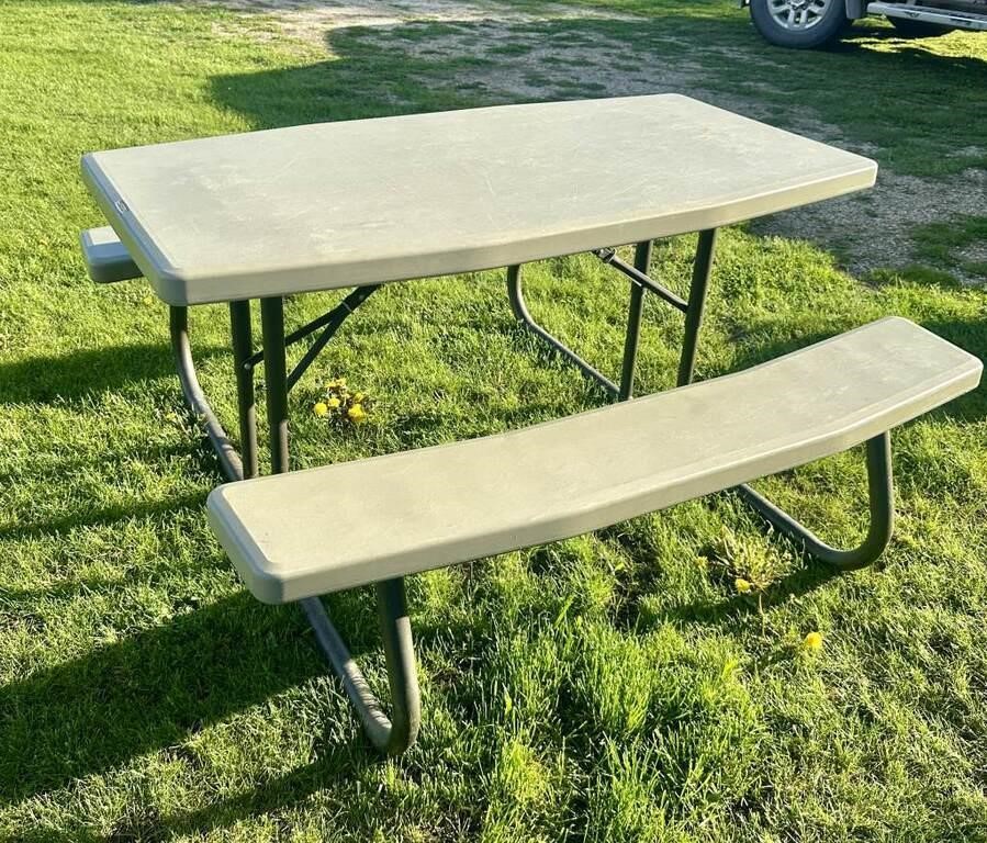 Poly Picnic table