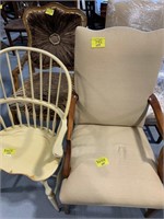 PAIR OF TAN UPHOLSTERED ACCENT CHAIRS, WOODEN
