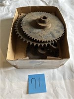 Flat of misc sprockets