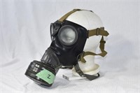 WWII German GM38 Gas Mask