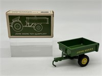 1/16 Ertl John Deere 80 Cart w/ Box
