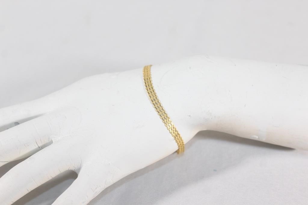 14kt Gold Chain Style Bracelet -7 Inches