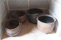 4 Cast Iron Gypsy Pots