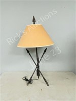 34" h metal arrow theme table lamp