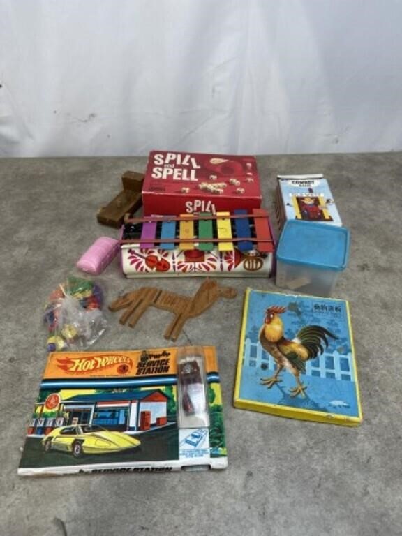 Vintage Hot Wheels Car, Spill and Spell Game,