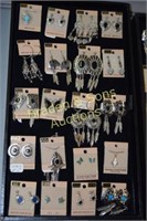 GROUP OF 40 COSTUME EARRINGS AND NECKLACES