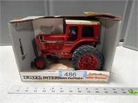 International 1566 toy tractor in the box; 1/16 sc