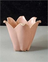 Unmarked Tulip pottery approx 5 inches tall