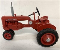 1/16 Farmall Plastic B Tractor,1988 Toy Show