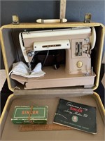 Vintage Singer sewing machine in case- untested