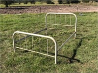 Full Size Antique Metal Bed