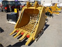 Toft 46" Excavator Bucket w/Teeth