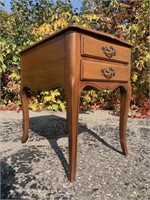 Vintage Would End Table/ Night Stand