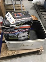 Backyard Darts, tin box w/ lid
