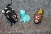 LOT OF THREE PIG COLLECTIBLES