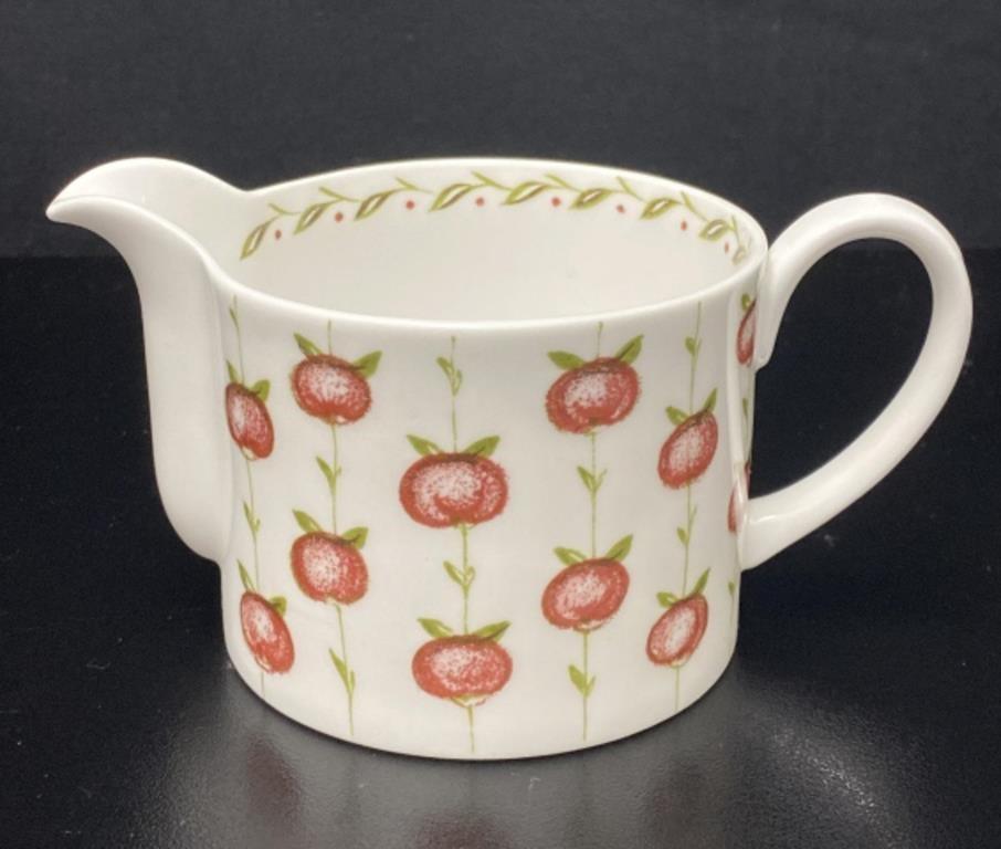 Susie Cooper Creamer, Signed