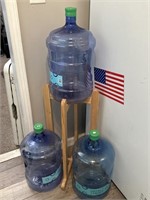 10 gallon water jugs/water cooler stand