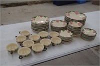 80 pc. Franciscan Desert Rose China Set