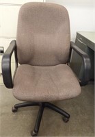 Swivel Office Chair on Caster Wheels