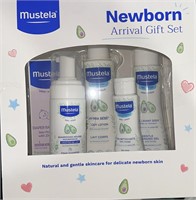 50$-Mustela Newborn Arrival Gift Set care
