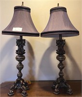 F - PAIR OF VINTAGE TABLE LAMPS W/ SHADES (A3)