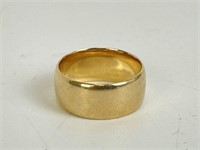 14K Gold Art Carved Wedding Band