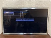 Samsung 55in Flat Screen TV w/ No TV Stand