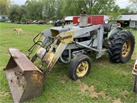 FORD TRACTOR WITH LOADER