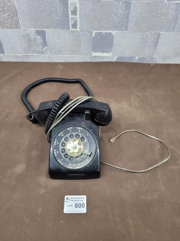 Vintage black phone